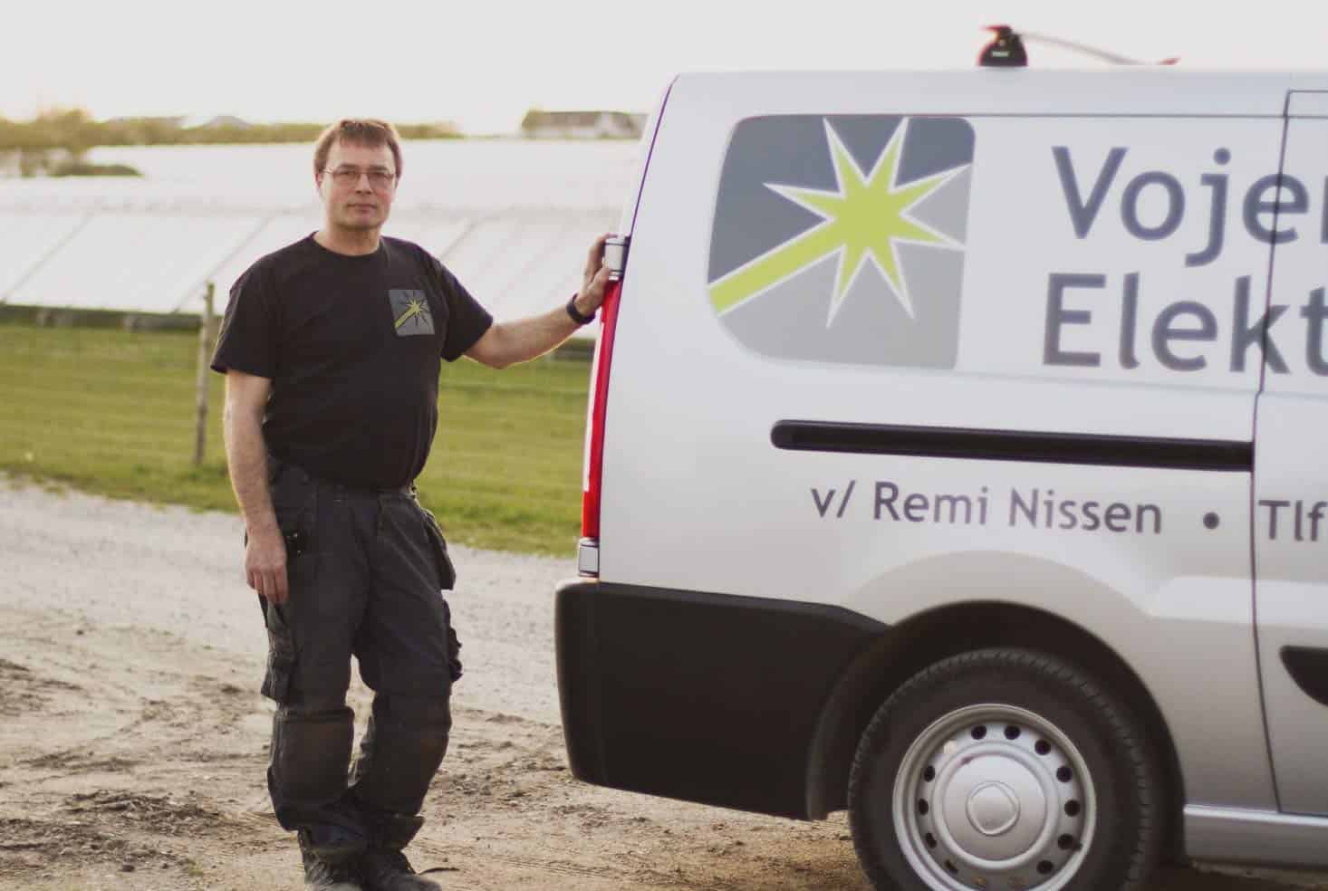 Vojens Elektriker ApS logo